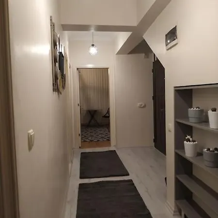 Engin Apartment